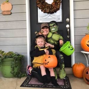 Meet your Posher, Abbey